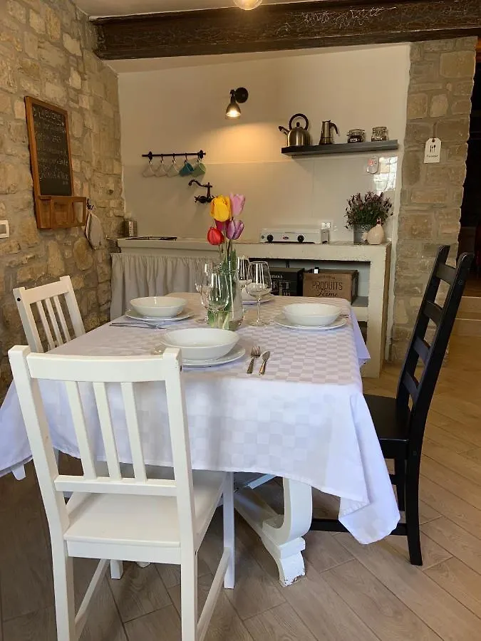 Costa di Mezzate Da Agostino, La Casa Del Latteヴィラ 別荘
